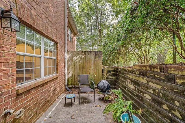 $260,000 | 205 Woodstone Drive, Athens, GA 30605