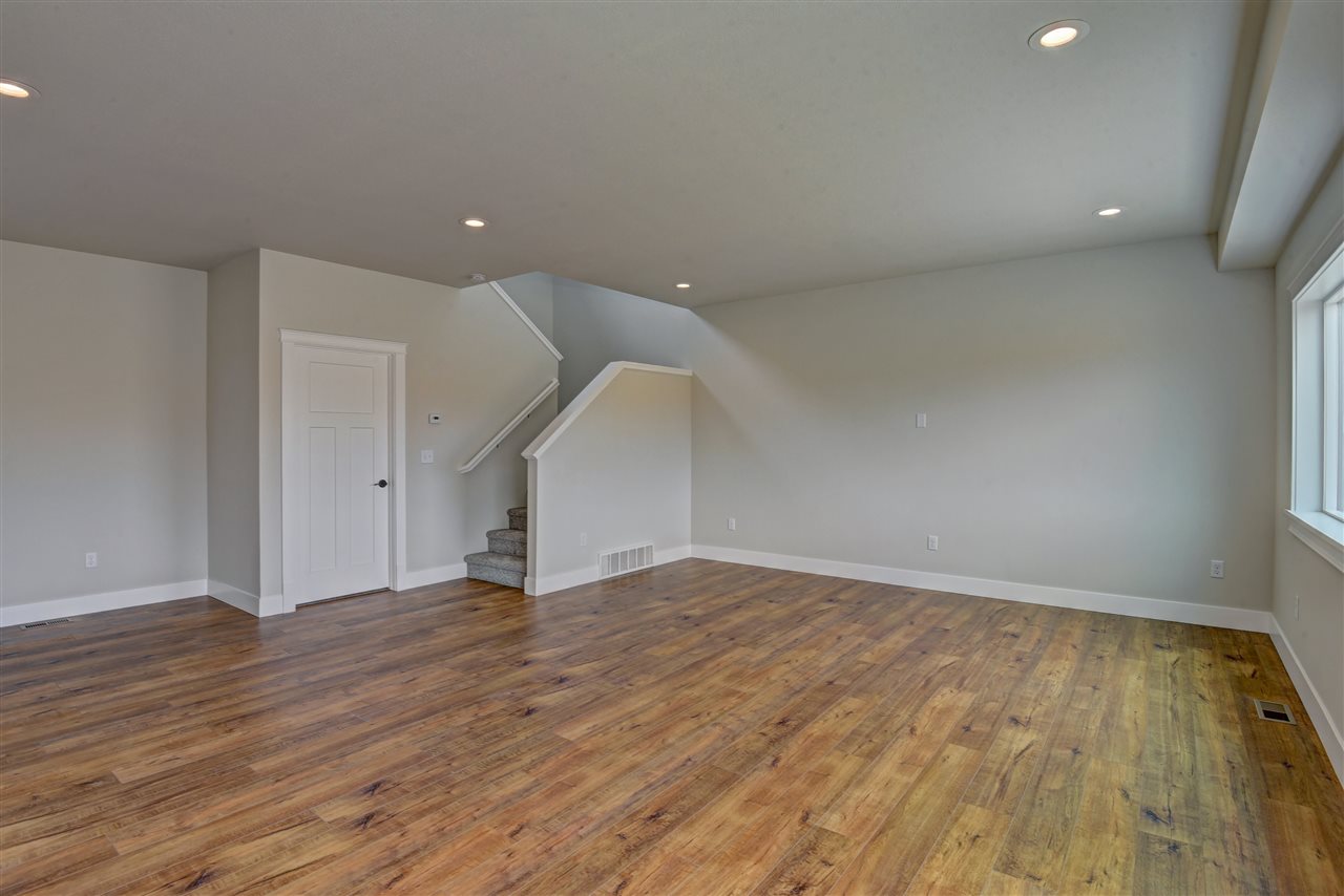 410 North Spangle Avenue Spangle, WA 99031 - Photo 3 of 20 Gallery Image 3