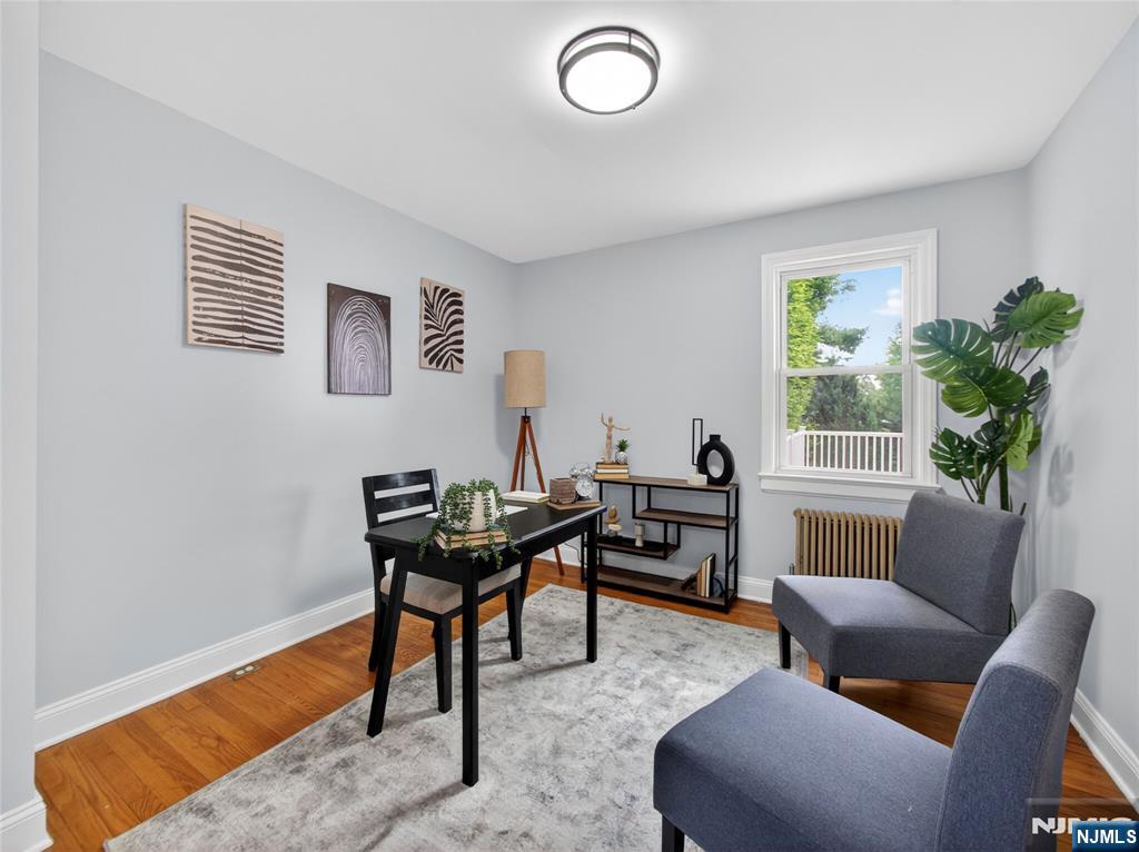 538 Coolidge Place Paramus, NJ 07652 - Photo 7 of 42
