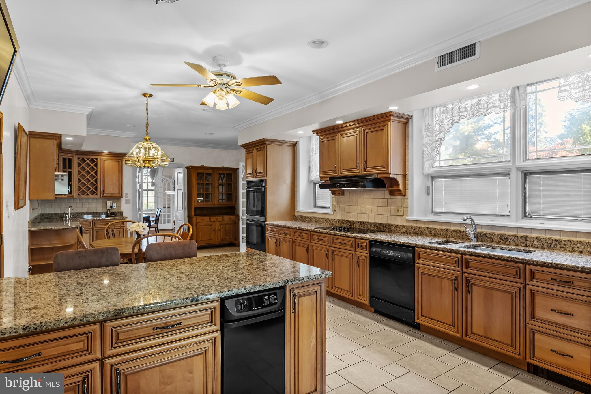 815 Delaware Avenue Delanco, NJ 08075 - Photo 16 of 72