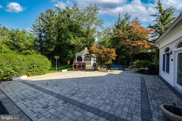 $995,000 | 815 Delaware Avenue, Delanco, NJ 08075