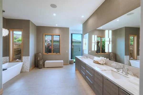 $9,395,000 | 144 Halau Place, Kihei, HI 96753