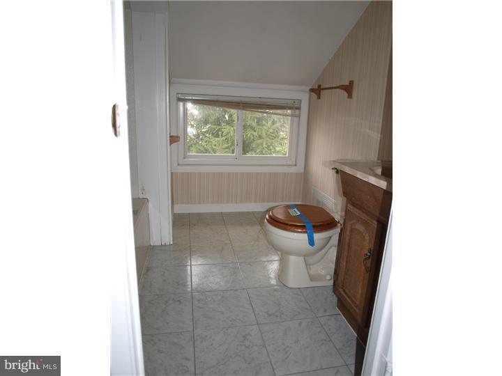 28 Granite Road Levittown, PA 19057 - Photo 12 of 12 Bathroom