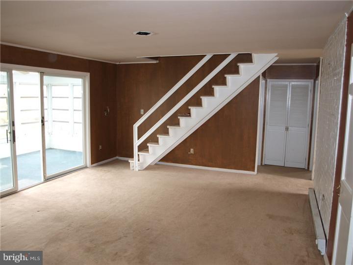 28 Granite Road Levittown, PA 19057 - Photo 3 of 12