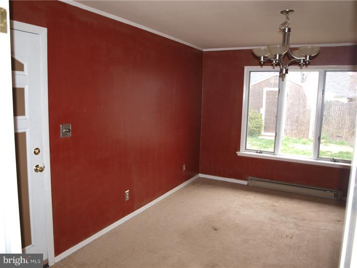 28 Granite Road Levittown, PA 19057 - Photo 4 of 12