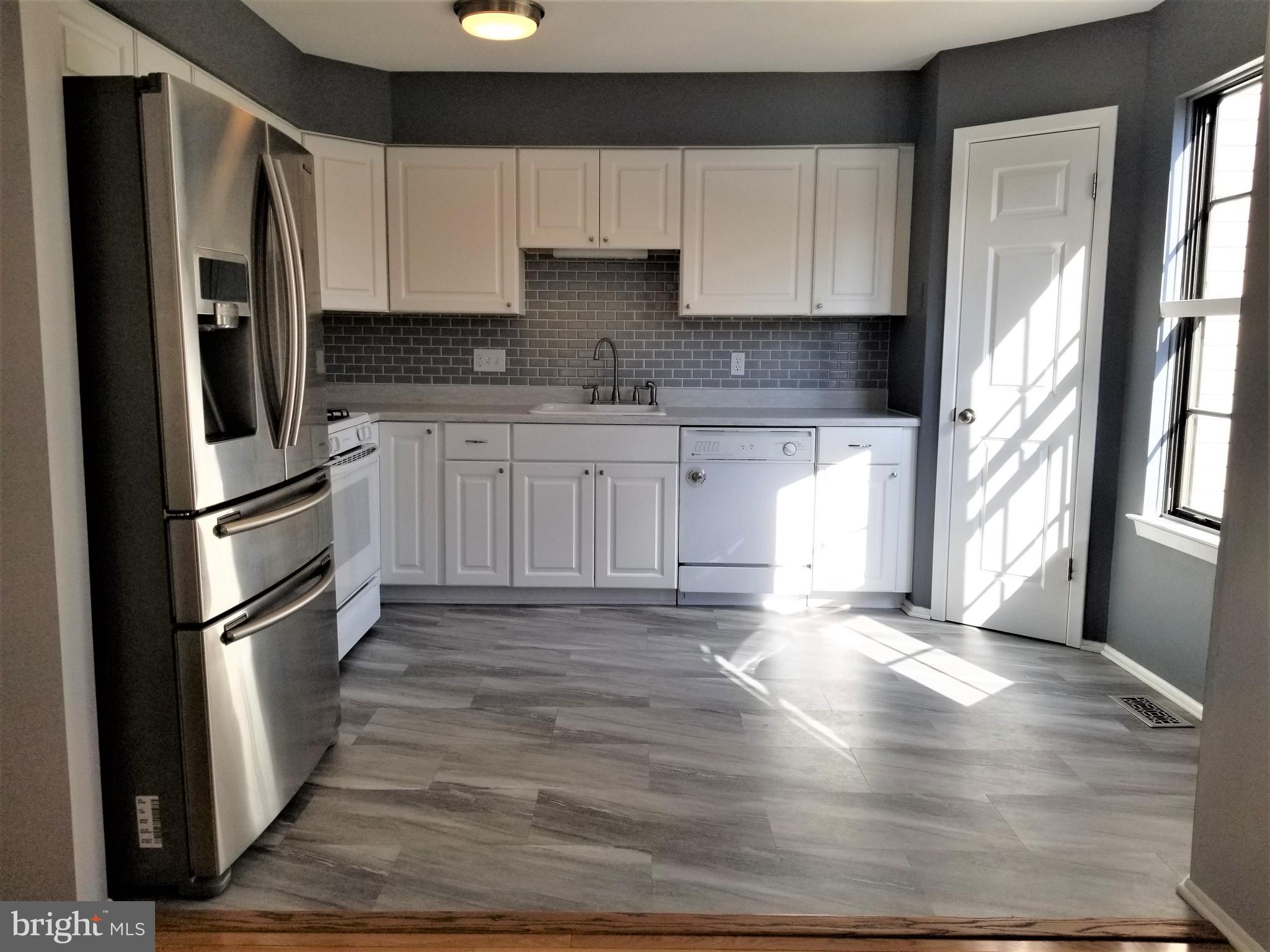 20 Riesling Court Marlton, NJ 08053 - Photo 4 of 56 Gallery Image 4