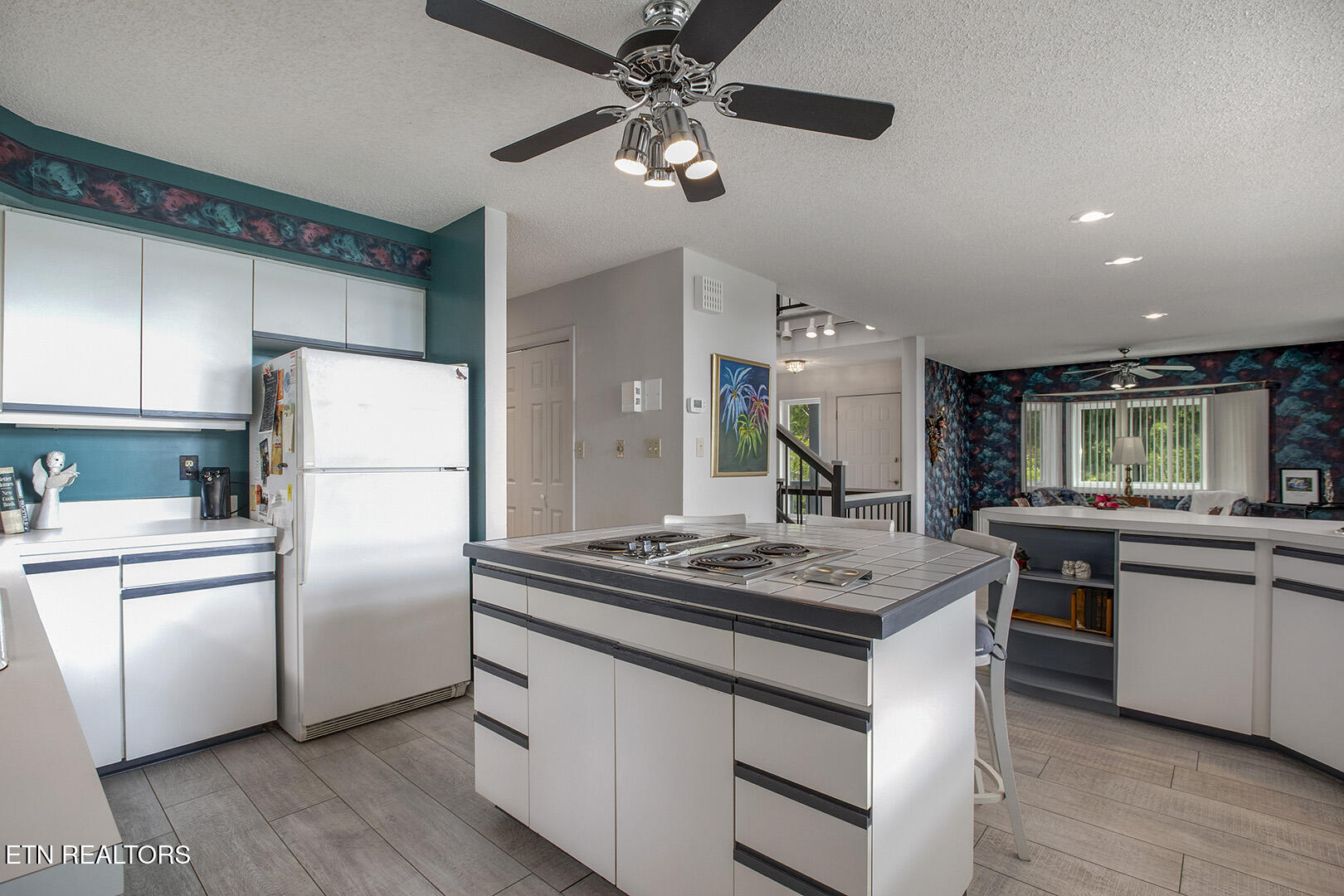 242 Chatuga Way Loudon, TN 37774 - Photo 23 of 60 23_242 Chatuga Way_Kitchen04