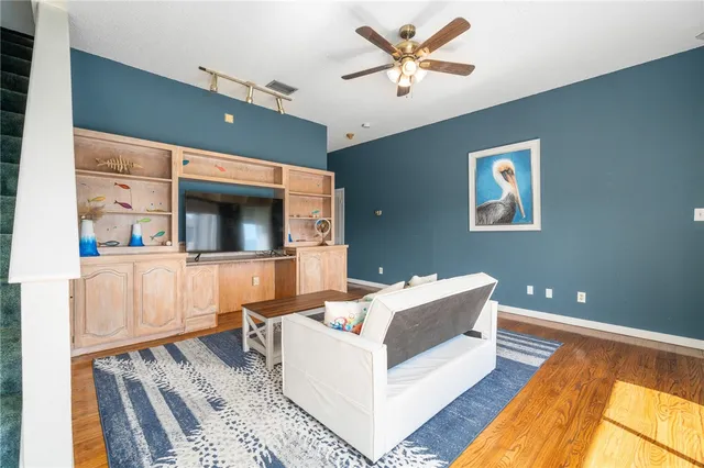 $1,250,000 | 214 Bayview Drive, City by the Sea, TX 78336