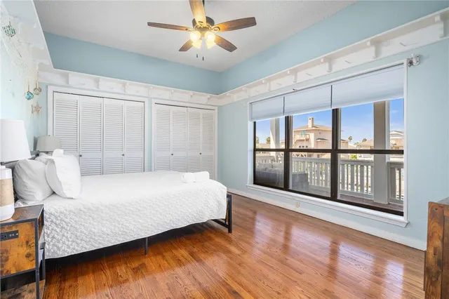 $1,250,000 | 214 Bayview Drive, City by the Sea, TX 78336