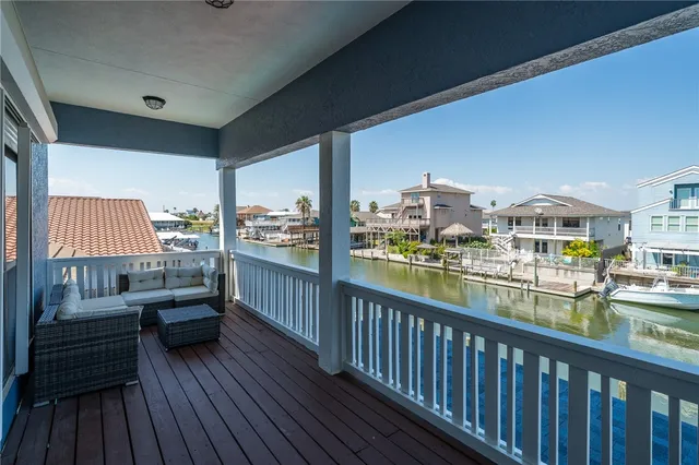 $1,250,000 | 214 Bayview Drive, City by the Sea, TX 78336