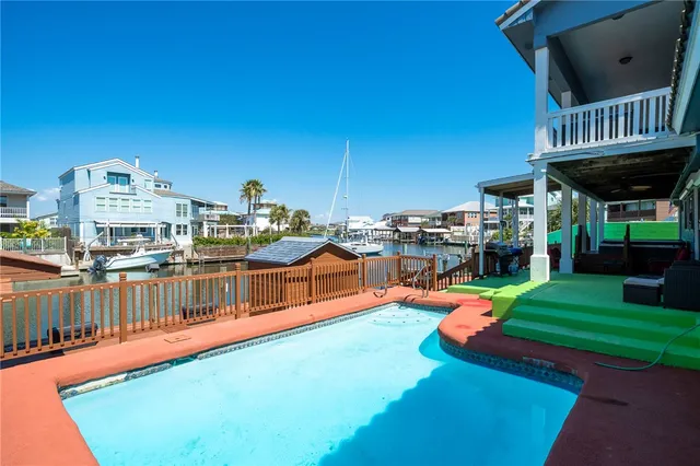 $1,250,000 | 214 Bayview Drive, City by the Sea, TX 78336