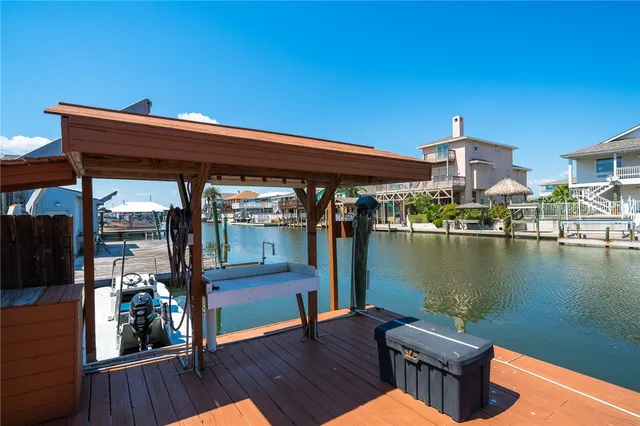 $1,250,000 | 214 Bayview Drive, City by the Sea, TX 78336