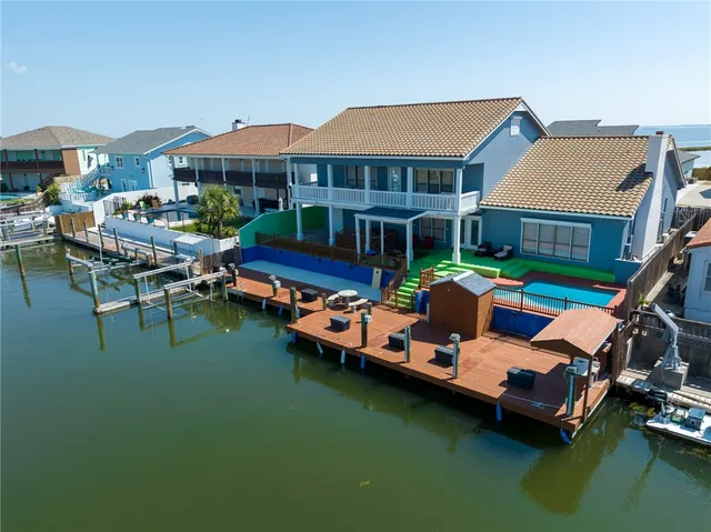 $1,250,000 | 214 Bayview Drive, City by the Sea, TX 78336
