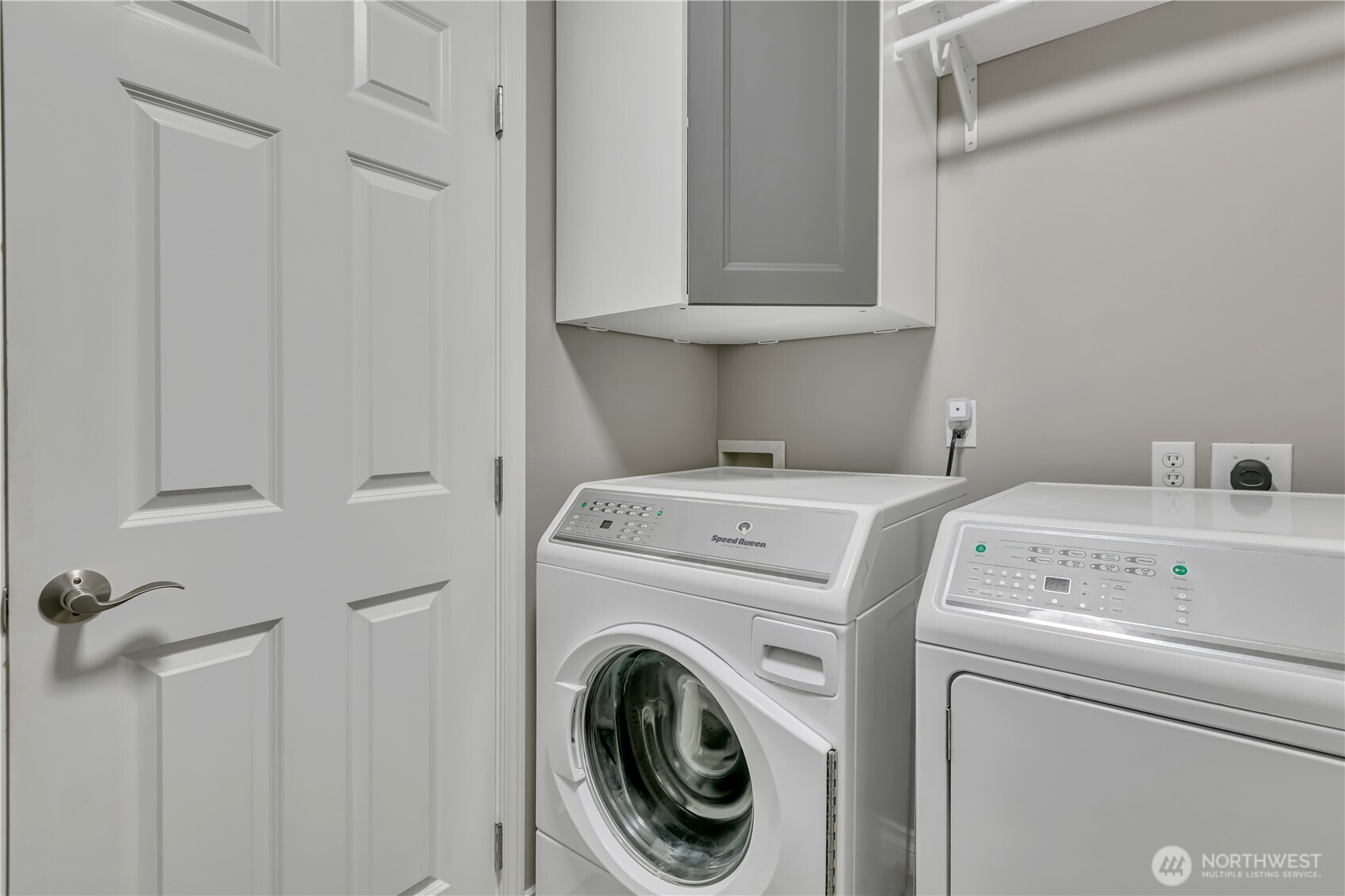 23516 Southeast 243rd Place Maple Valley, WA 98038 - Photo 14 of 31 a utility room with dryer and washer