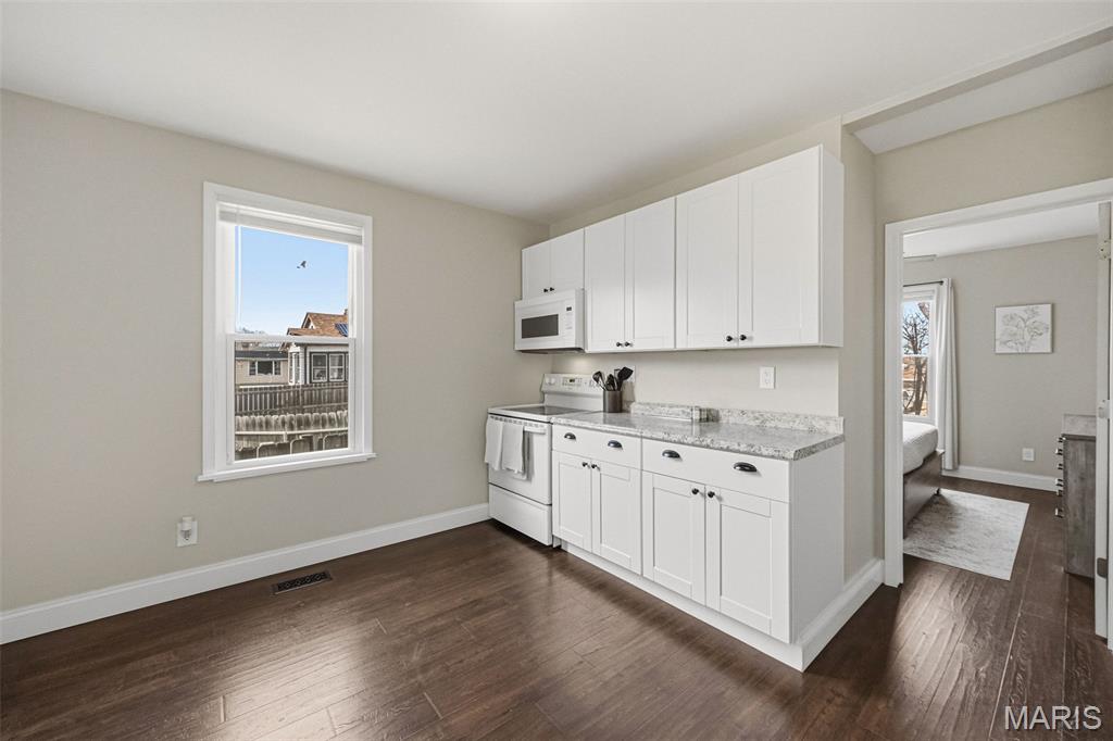 3986 Neosho Street St. Louis, MO 63116 - Photo 9 of 24