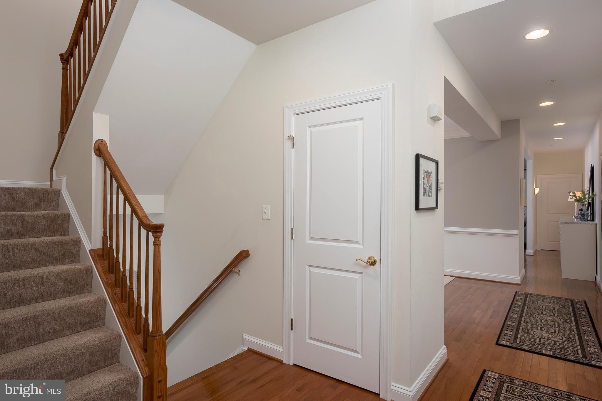 2707 Westminster Road, Unit 4 Ellicott City, MD 21043 - Photo 4 of 35 Foyer