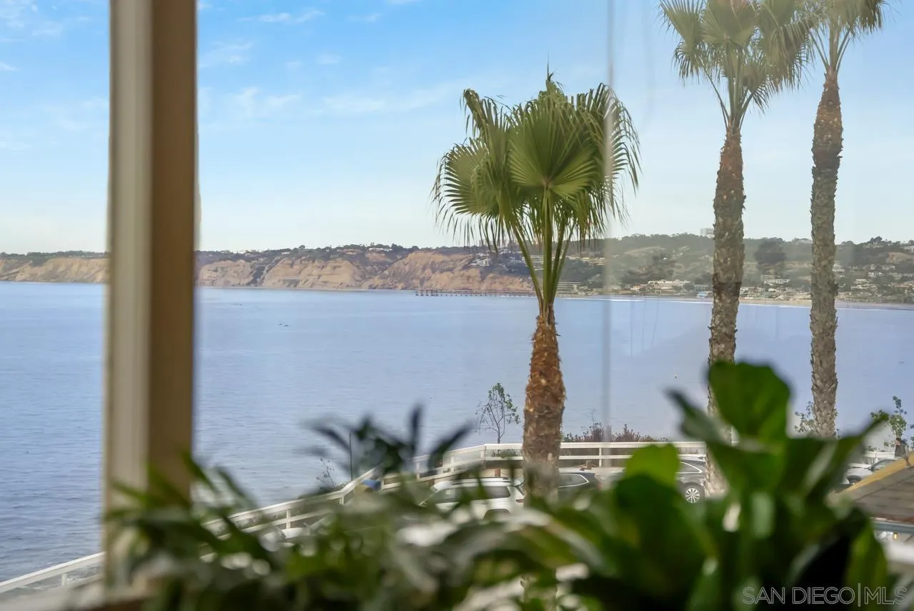 1219 Coast Boulevard, Unit 5 La Jolla, CA 92037 - Photo 14 of 31 a view of a lake