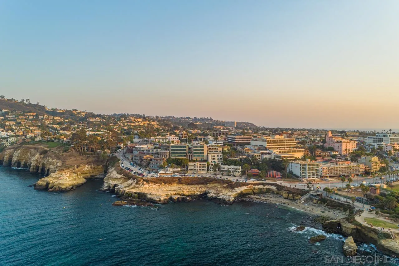 1219 Coast Boulevard, Unit 5 La Jolla, CA 92037 - Photo 31 of 31 an aerial view of residential houses with outdoor space