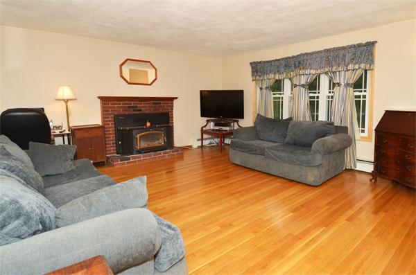 156 Hudson Road Stow, MA 01775 - Photo 5 of 12