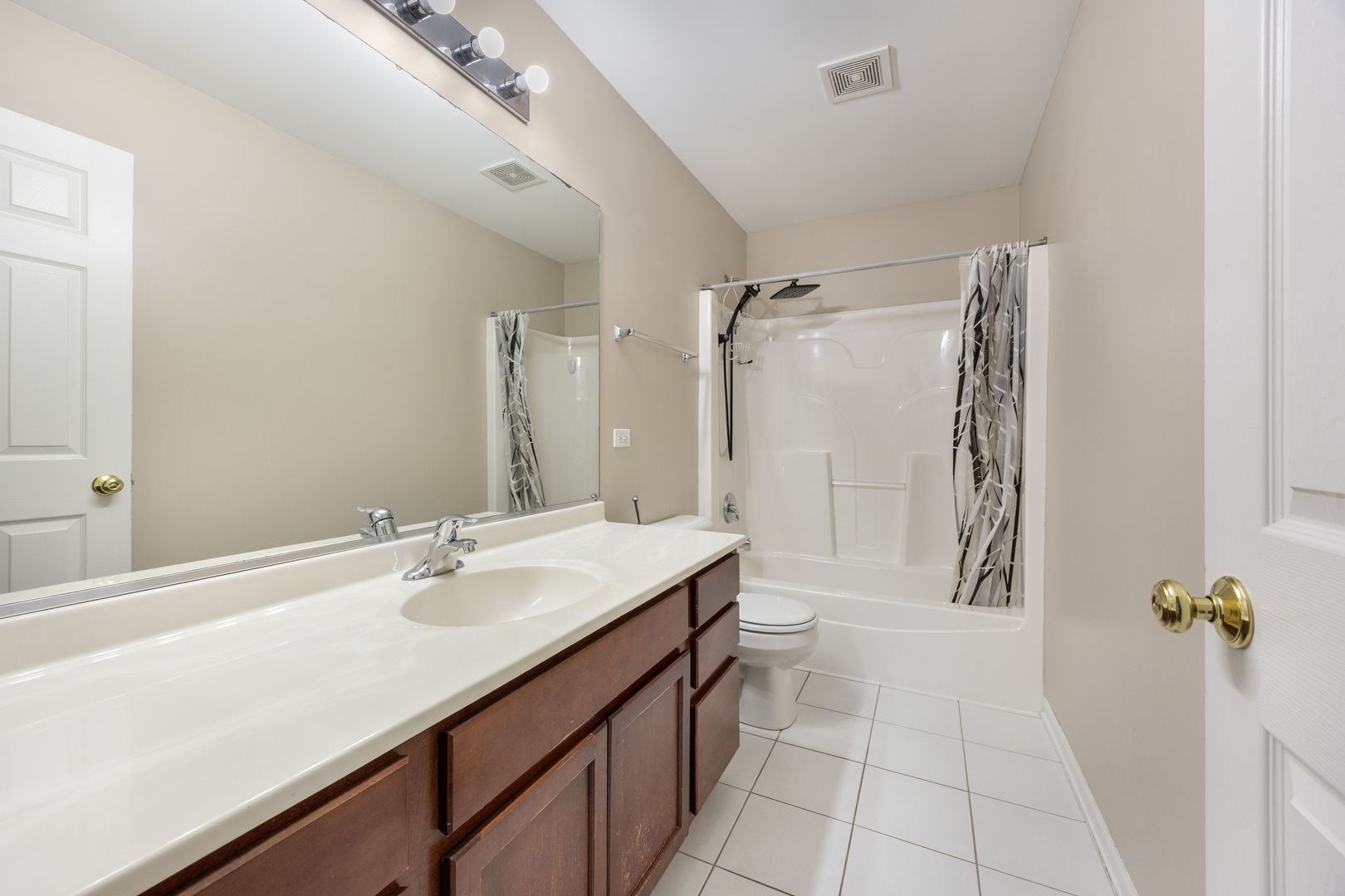 2566 Rourke Drive Aurora, IL 60503 - Photo 18 of 33