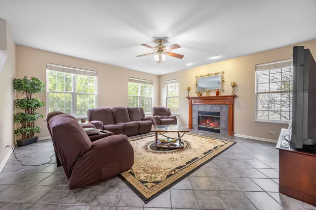 $549,950 | 2566 Rourke Drive, Aurora, IL 60503