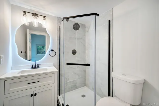 $1,099,000 | 644 A Bread And Cheese Hollow Road, Northport, NY 11768