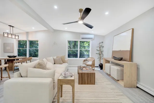 $1,099,000 | 644 A Bread And Cheese Hollow Road, Northport, NY 11768