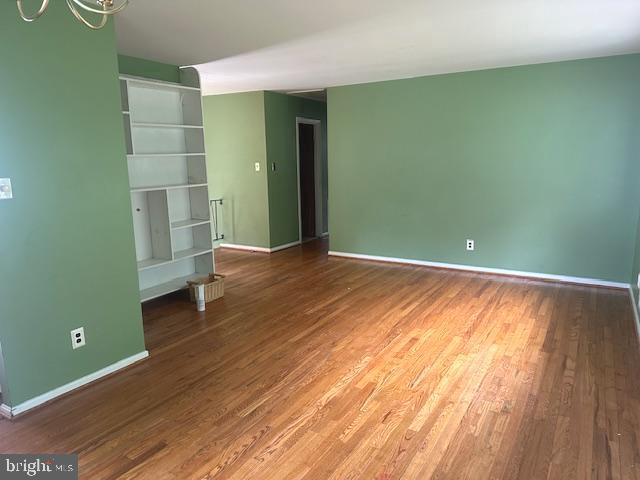 6002 Ladd Road Suitland, MD 20746 - Photo 3 of 28 Gallery Image 3
