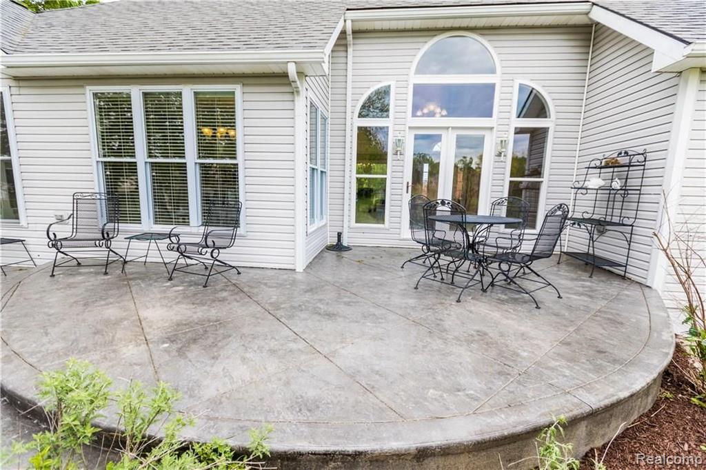 70717 McVicar Road Romeo, MI 48065 - Photo 3 of 46