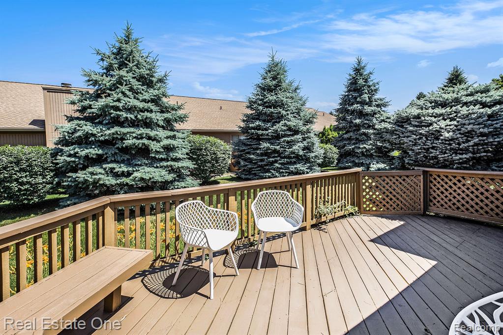 2210 London Bridge Drive Rochester Hills, MI 48307 - Photo 24 of 26