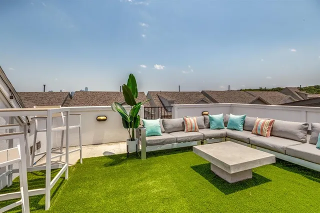 $4,050 | 2537 El Camino Lane, Dallas, TX 75212