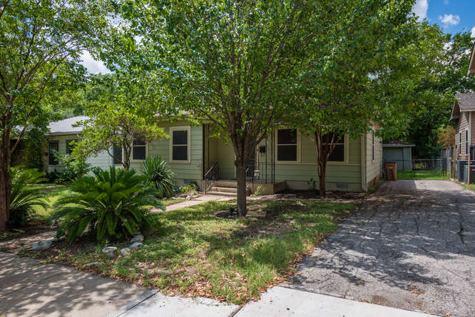 609 West N Loop Boulevard Austin, TX 78751 - Photo 1 of 1