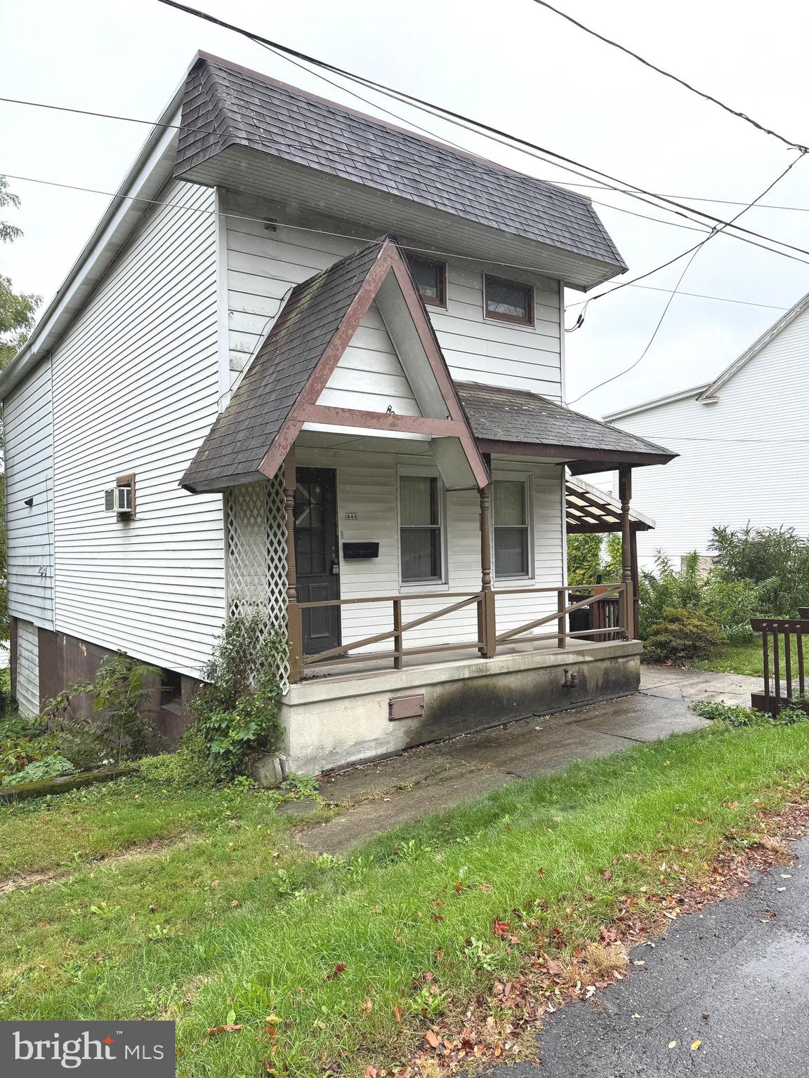 446 Biddle Street Tamaqua, PA 18252 - Photo 2 of 22