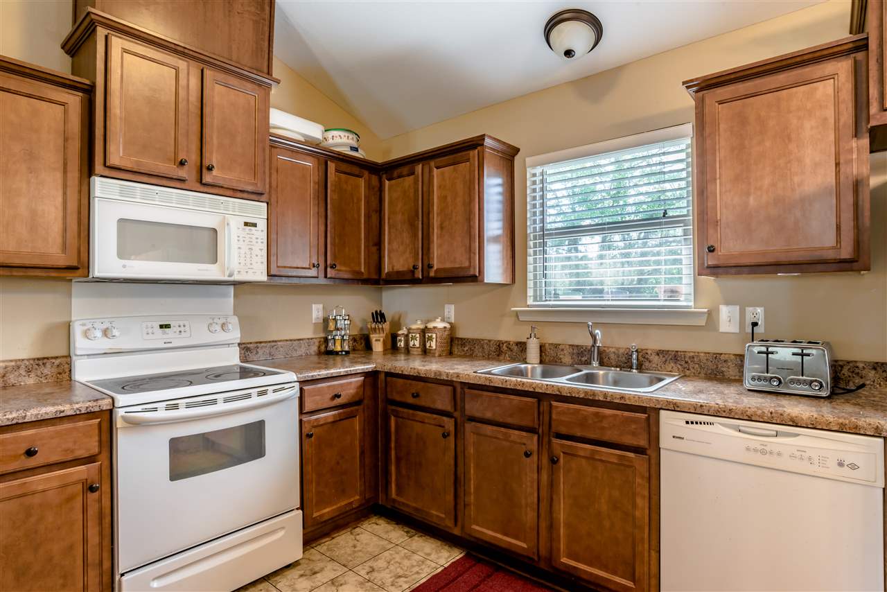 1570 Majesty Loop Foley, AL 36535 - Photo 9 of 21