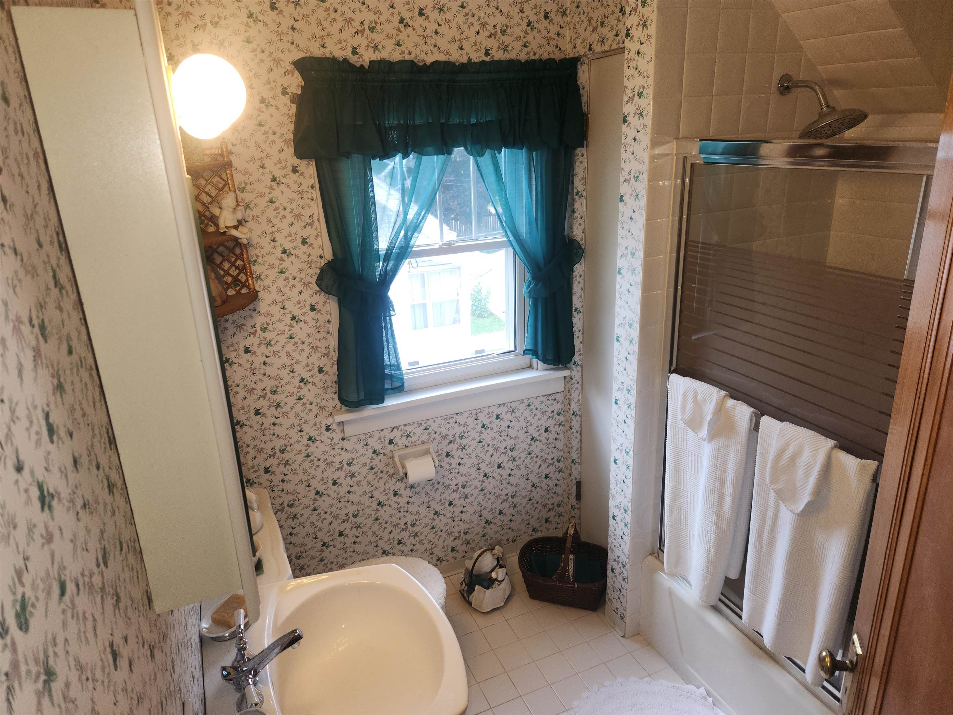 628 3rd Baraboo, WI 53913 - Photo 24 of 33