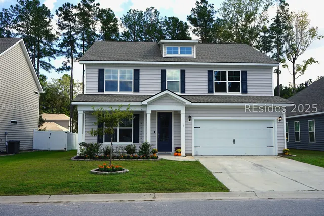 $587,000 | 6 Stone Hearth Court, Bluffton, SC 29909