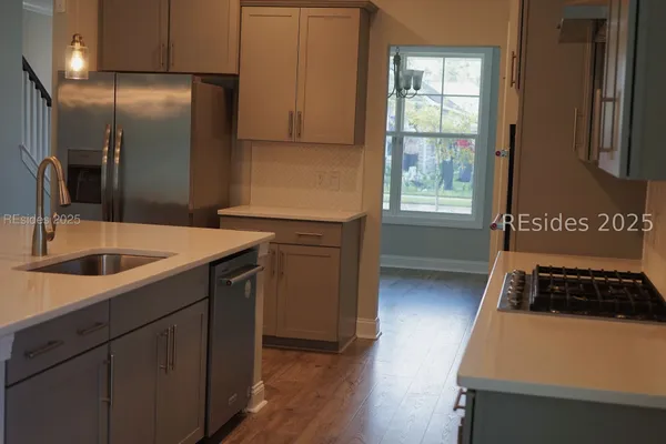 $587,000 | 6 Stone Hearth Court, Bluffton, SC 29909