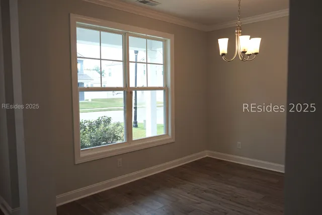 $587,000 | 6 Stone Hearth Court, Bluffton, SC 29909