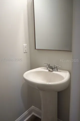 $587,000 | 6 Stone Hearth Court, Bluffton, SC 29909