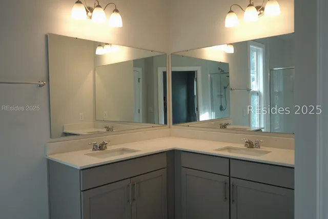 $587,000 | 6 Stone Hearth Court, Bluffton, SC 29909