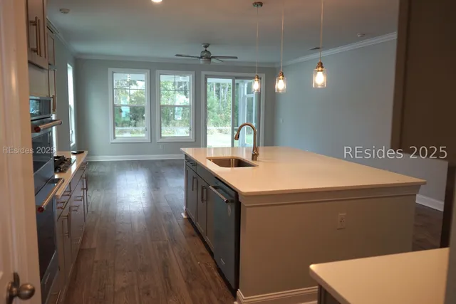 $587,000 | 6 Stone Hearth Court, Bluffton, SC 29909