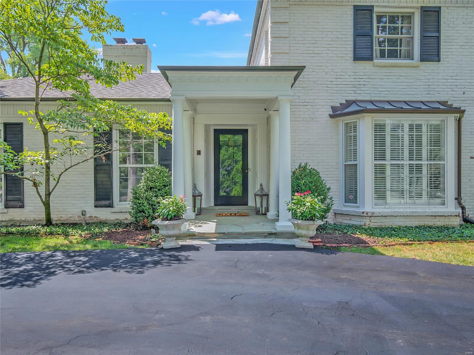4 Pebble Creek Road Ladue, MO 63124 - Photo 4 of 32 Gallery Image 4