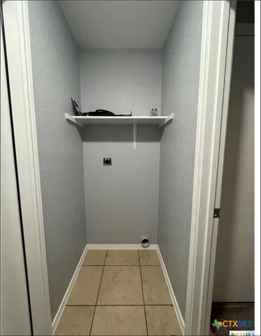 a view of walk in closet