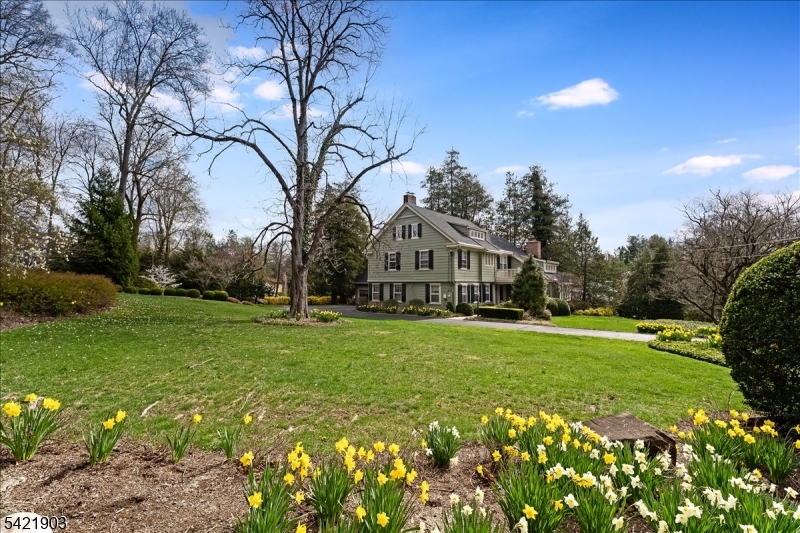 44 W Road Short Hills, NJ 07078 - Photo 2 of 19