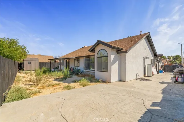 $3,500 | 4225 Saddleback Road, Palmdale, CA 93552