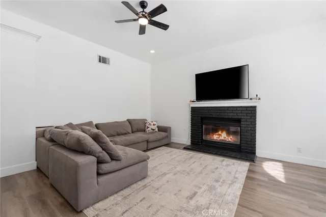 $3,500 | 4225 Saddleback Road, Palmdale, CA 93552