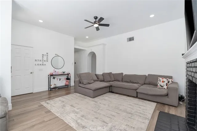 $3,500 | 4225 Saddleback Road, Palmdale, CA 93552