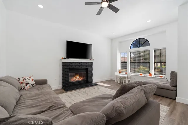 $3,500 | 4225 Saddleback Road, Palmdale, CA 93552