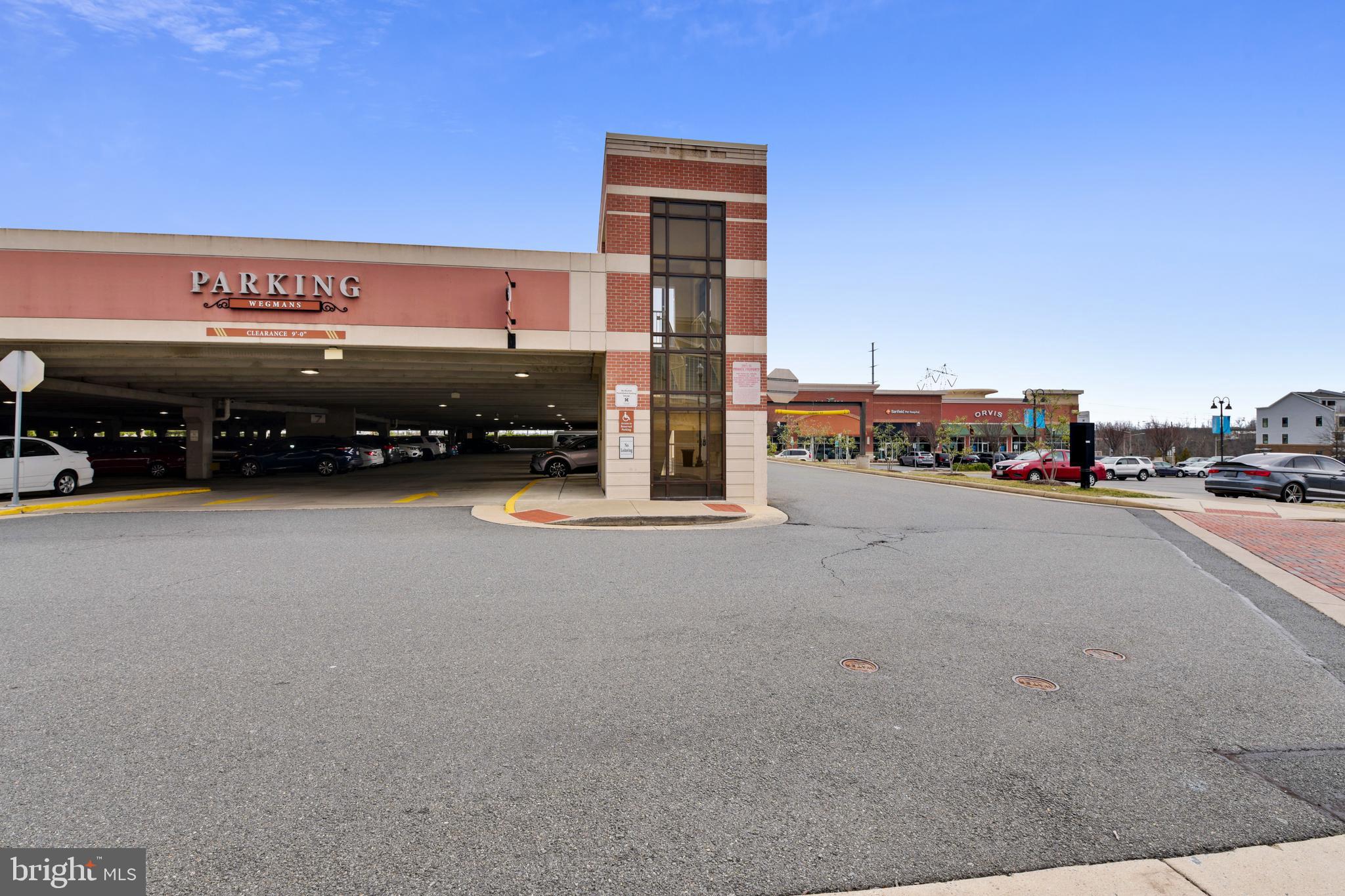 1508 Ribbon Limestone Terrace Southeast Leesburg, VA 20175 - Photo 68 of 79 Shopping