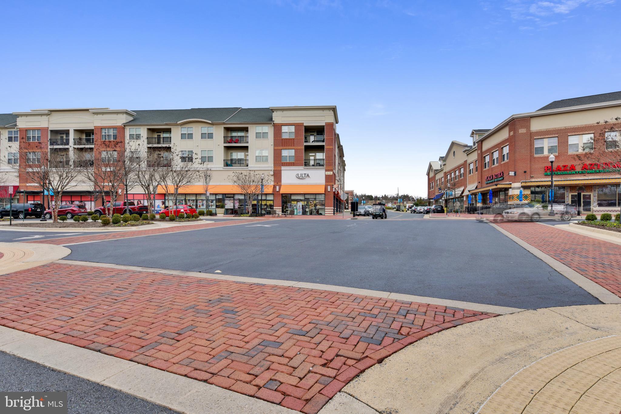 1508 Ribbon Limestone Terrace Southeast Leesburg, VA 20175 - Photo 69 of 79 a view of city with tall buildings
